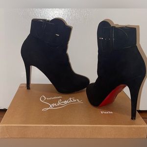 CHRISTIAN LOUBOUTIN TROTTINETTE 120 SUEDE KID PIPING